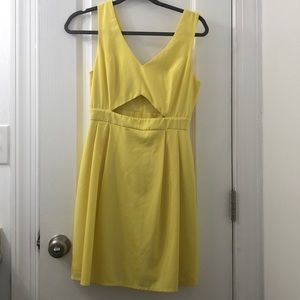 Super fun yellow dress!